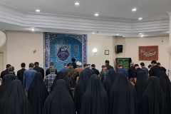 اسکان زائران در اقامتگاه پردیس خواهران همزمان با مراسم وداع و تشییع رهبر شهید انقلاب